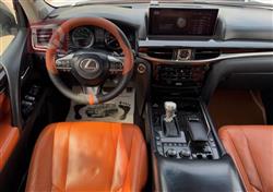 Lexus LX